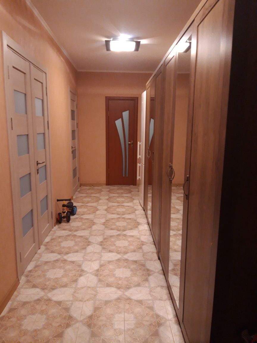 Продам 3-х комнатную квартиру