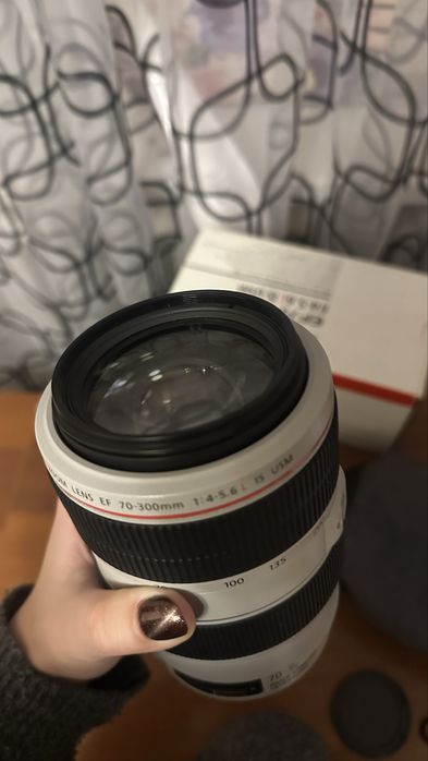 Canon EF 70-300mm f/4-5.6L IS USM