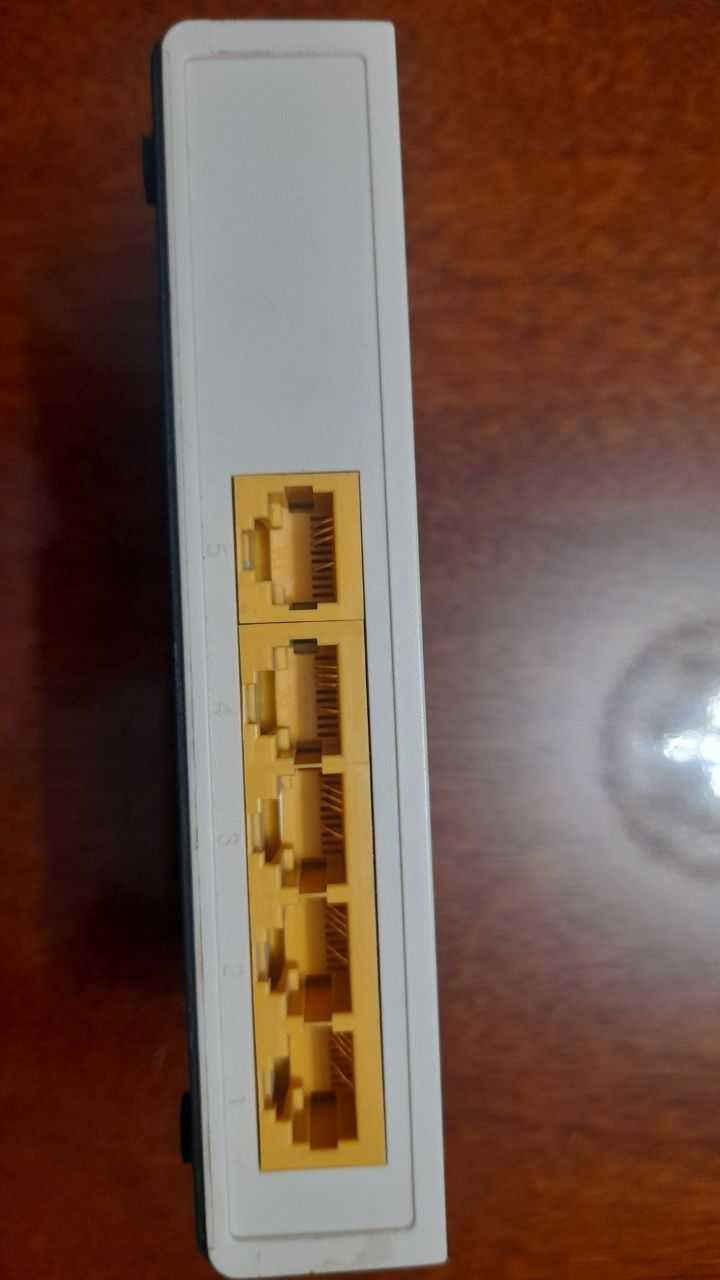 Коммутатор TP-Link TL-SF1005D