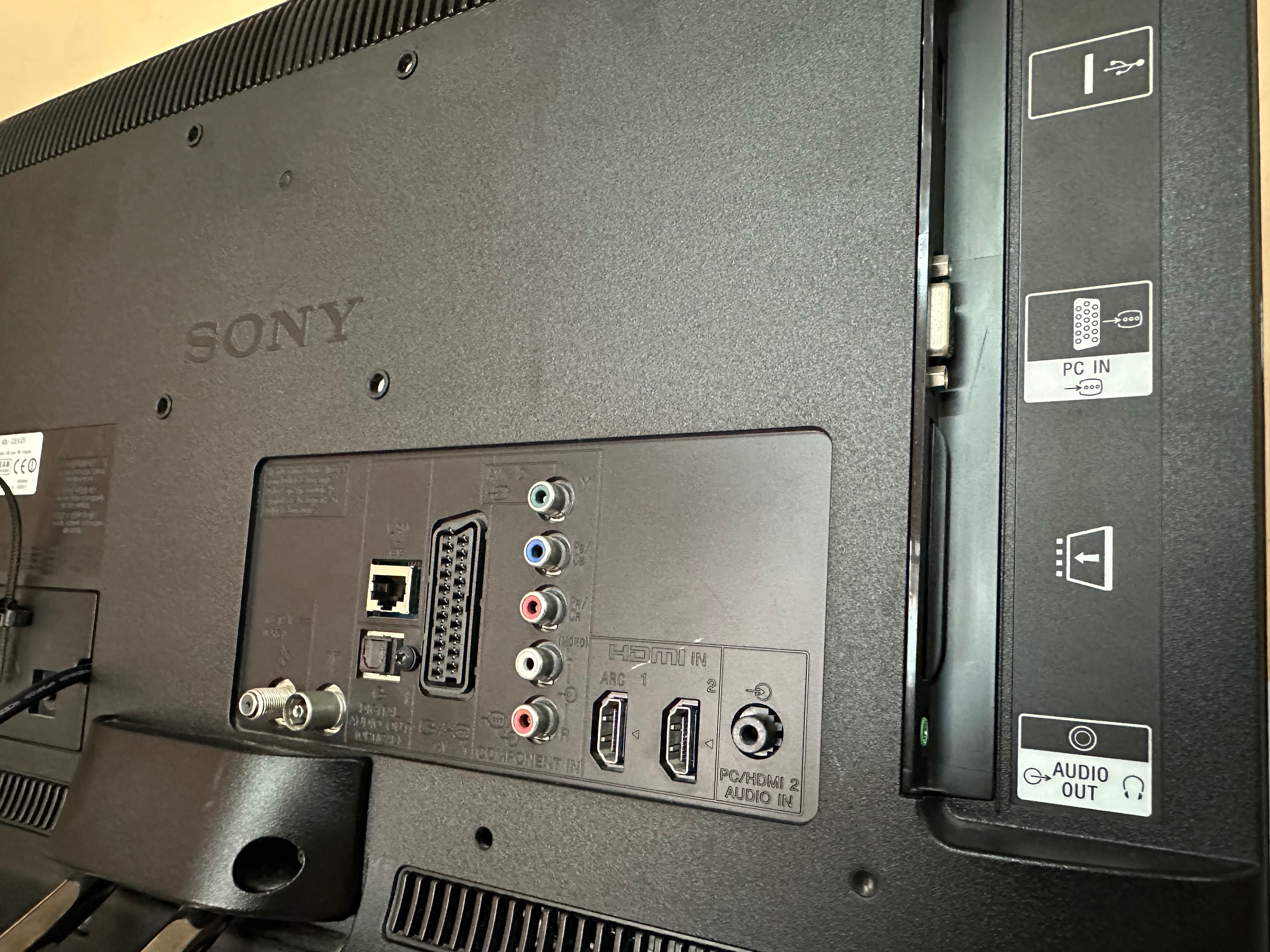 Телевізор Sony KDL-22EX325 екран 22 дюйми LED Гарне зображення!