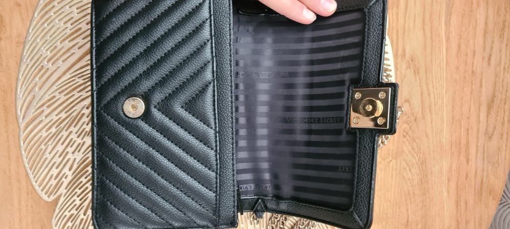 Czarna Torebka na ramie, skóra ekologiczna Victoria's Secret