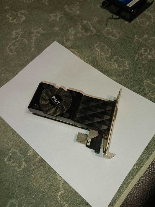 GT 630 (скорее всего 1ГБ)