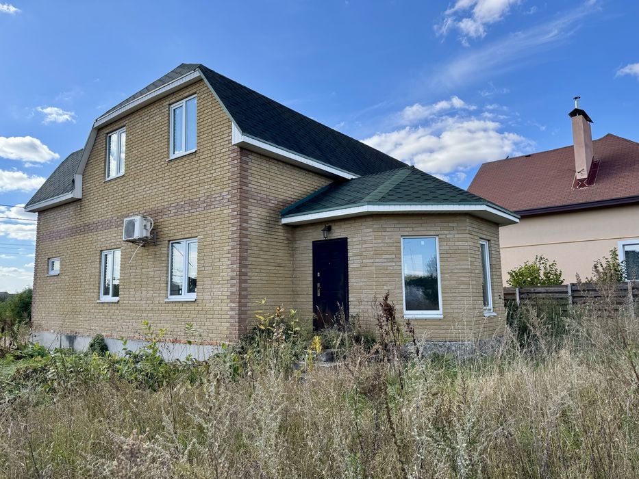 Продаж будинку в Личанці після будівельників