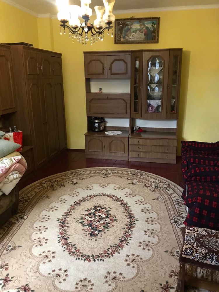 Продаю квартиру в Заліщиках