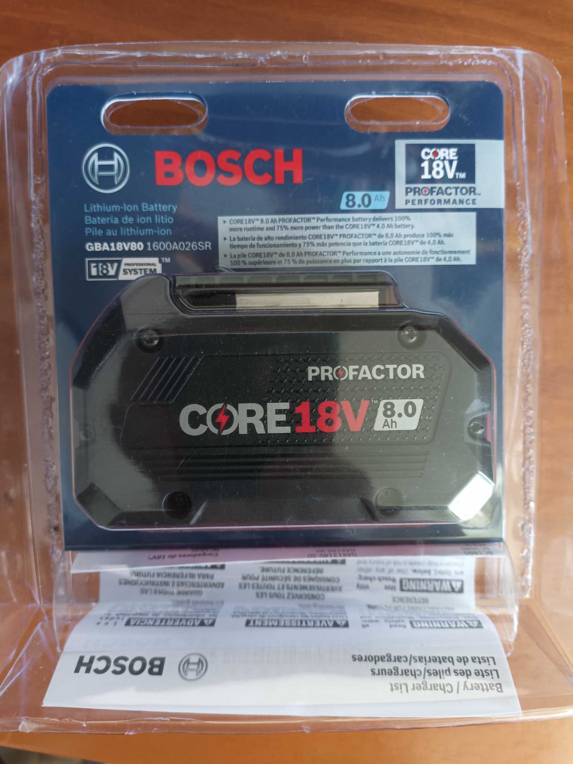 Зарядні пристрої та акб Bosch 18V
