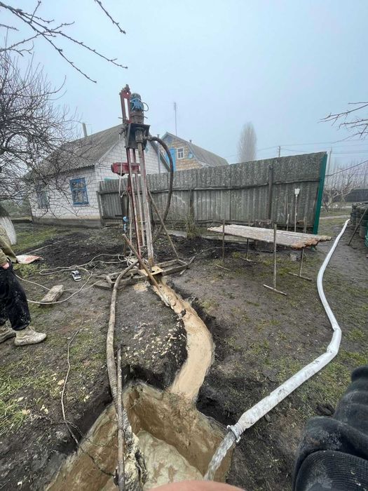 Бурение скважин. Буріння свердловин Митниця. Монтаж обладнання. Ремонт