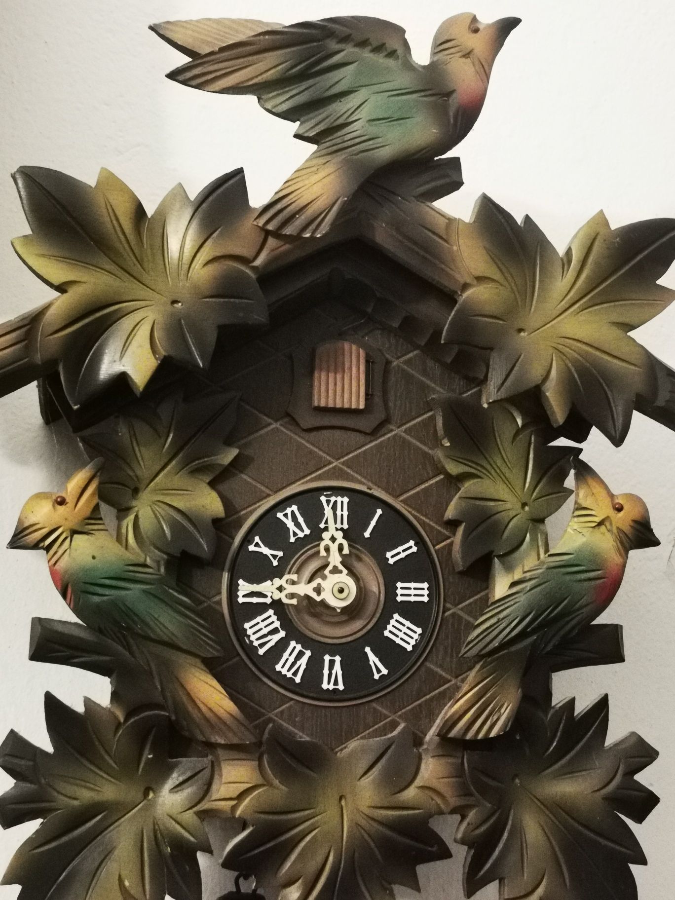 Zegar z kukułką w drewnie