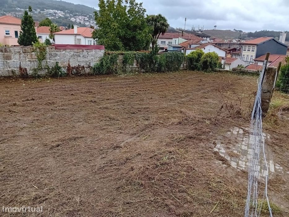 Lote moradia individual - centro Guimarães