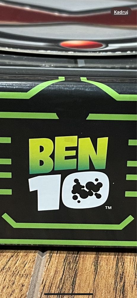 pudełko- BEN 10 -opakowanie na zabawki figurkę - cartoon network