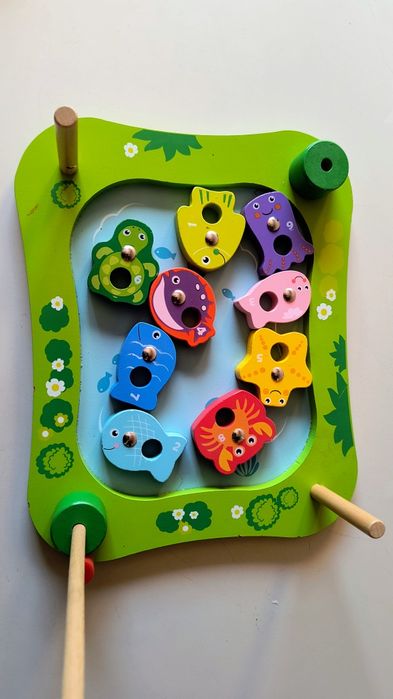 Drewniana zabawka kolorowe wędkowanie