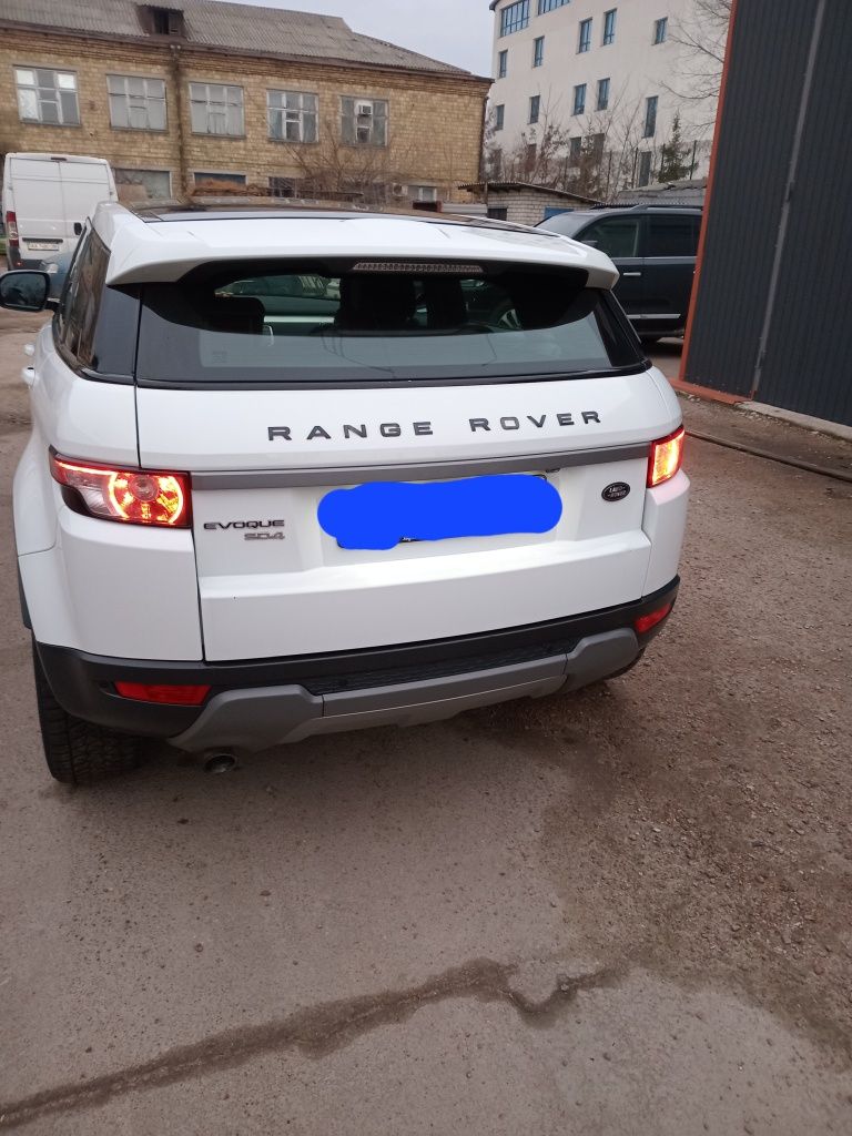 Land Rover Range Rover Evoque 2.2 d sd4 190к.с