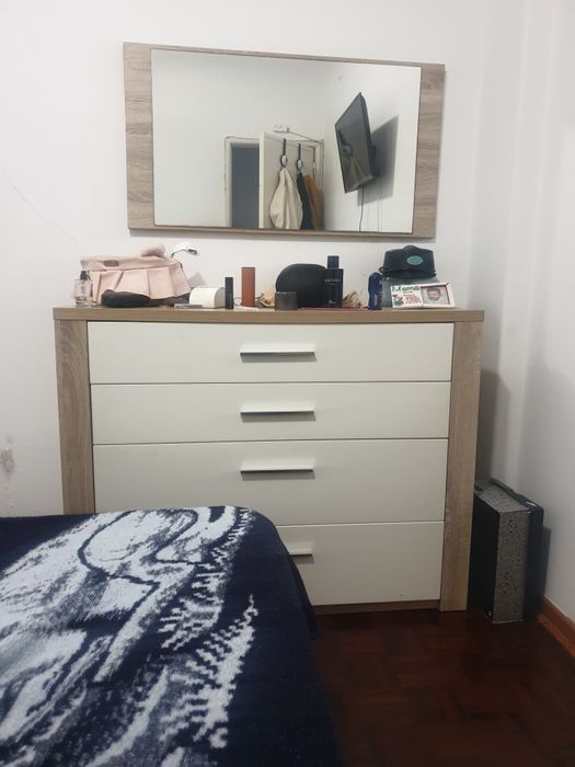 Cómoda a preço de saldo