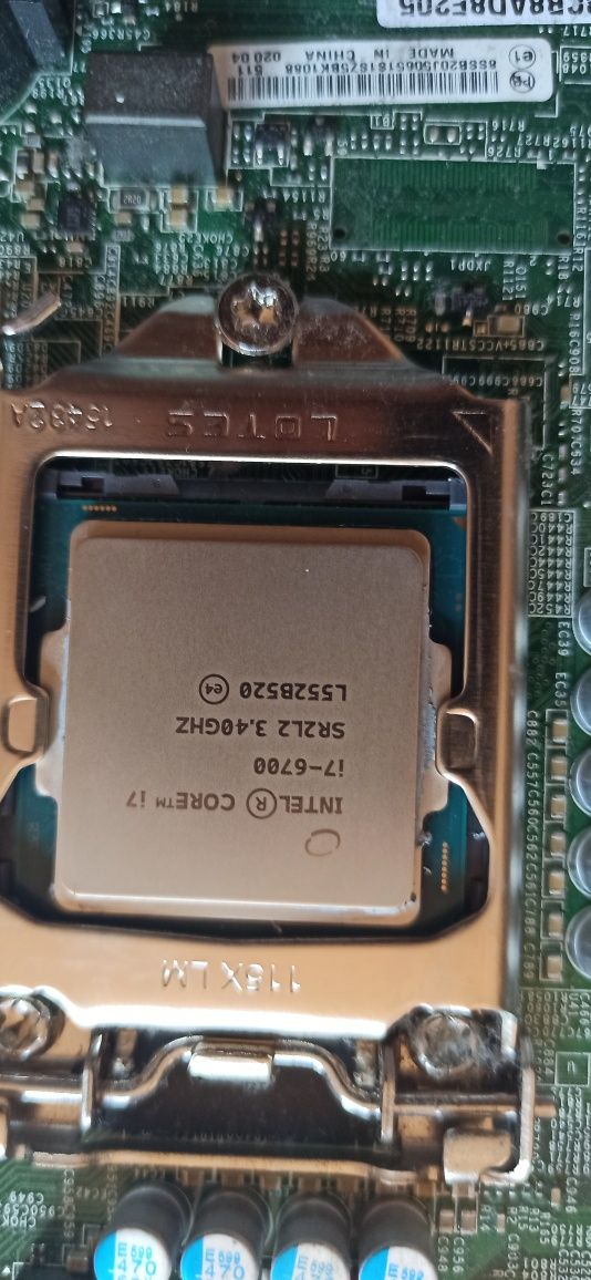 Procesor i7 6700, płyta główna Lenovo IQ1X0MS razem z chłodzeniem