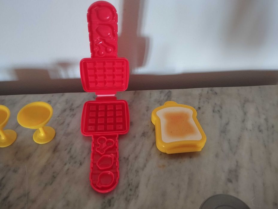 Conjunto de cozinha para brincar.