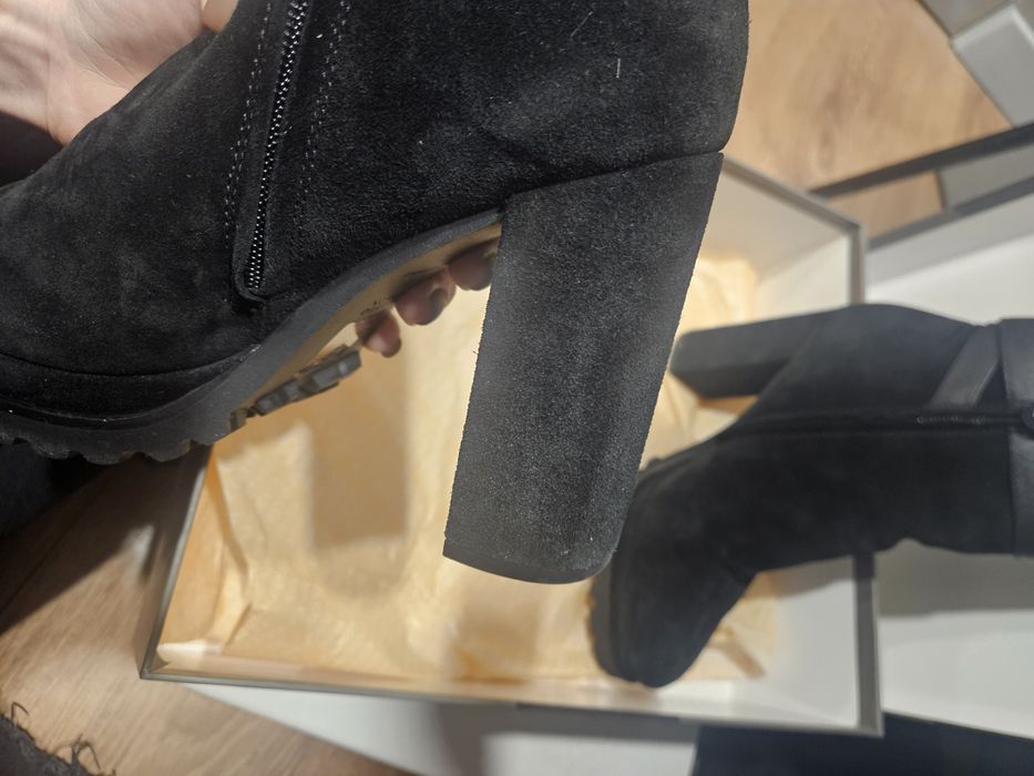 Ботильйони шкіряні замш