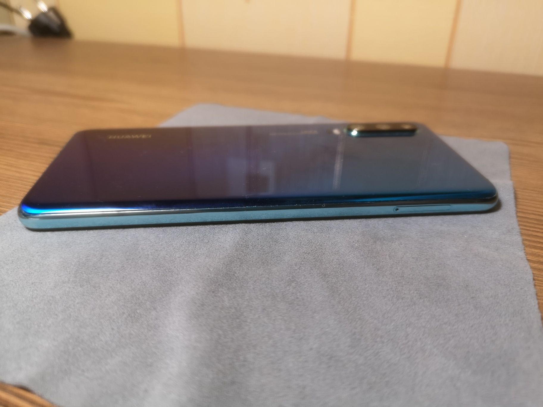 2 смартфони Huawei P30 оригінальні
