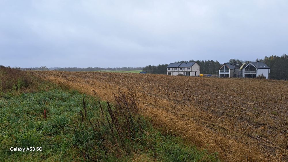 Działki budowlane 3100–3500 m² na sprzedaż