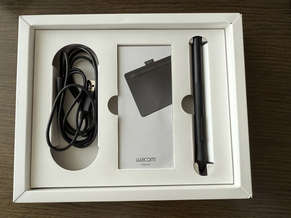 Графический планшет Wacom Intuos S