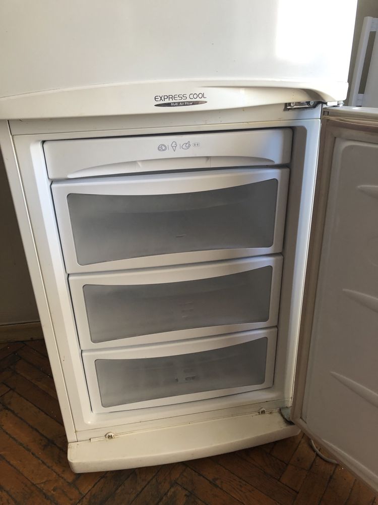 Холодильник LG GC-409SQA No frost