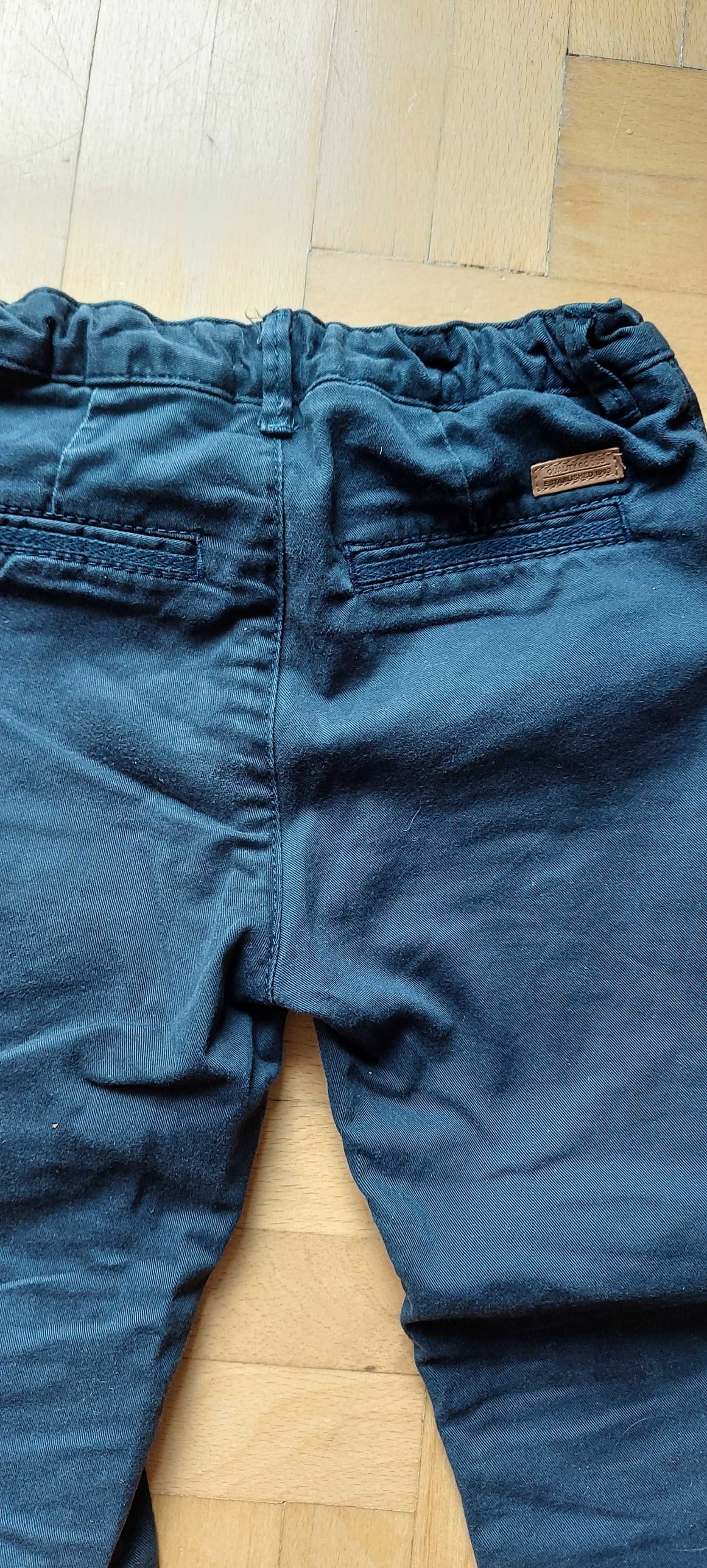 Spodnie chłopięce jeans HM 104