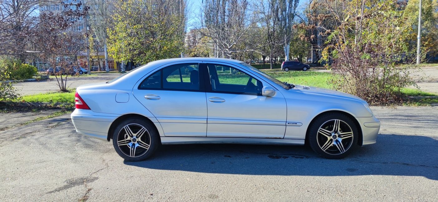 Mercedes -Benz C-class 2007 w203 (fl)