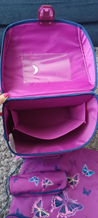 Tornister Herlitz + worek na buty + piórniki z motylkami