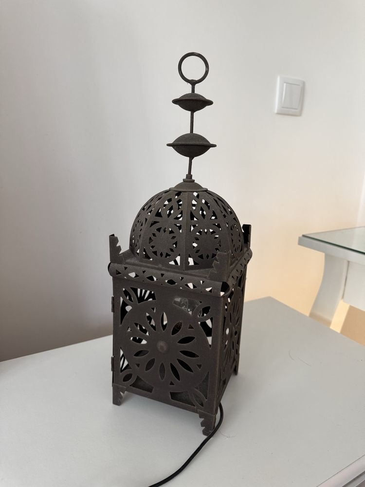 Candeeiro estilo oriental/marroquino em ferro trabalhado