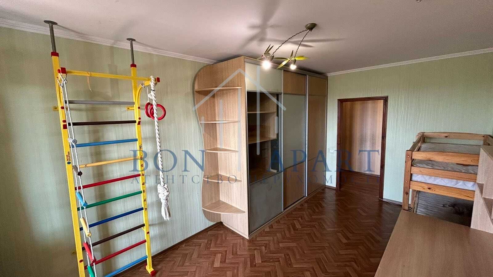 БЕЗ КОМІСІЇ! Продам з усім 2к квартиру по пр. Європейського Союзу 19А