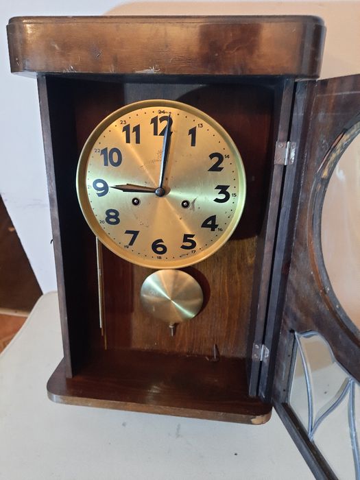 zegar junghans do przejrzenia