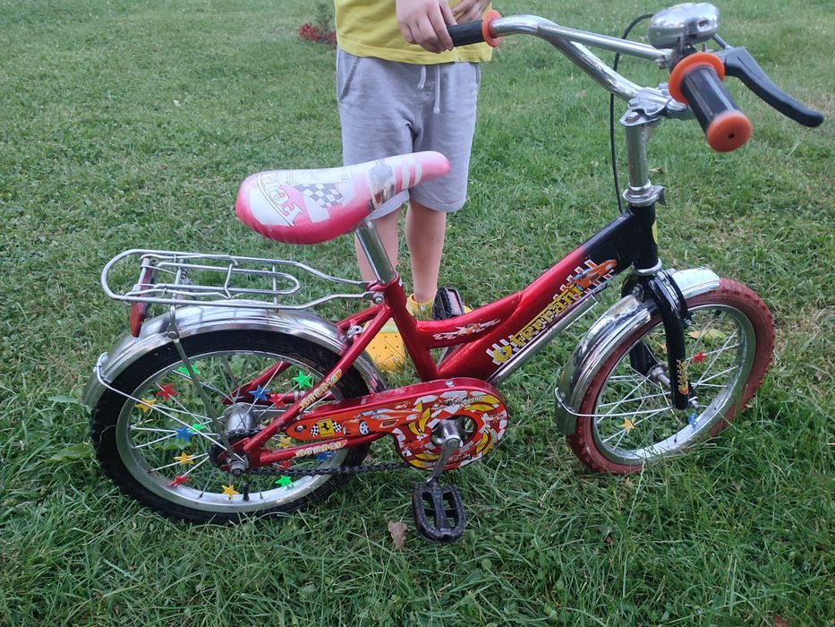 Велосипед дитячий 3-6років.