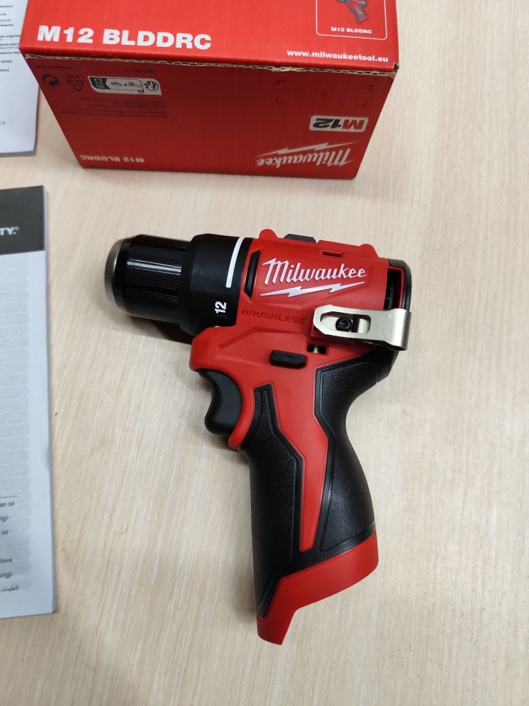 Milwaukee M12 BLDDRC/ Мілвоке оригінал безщітковий щур/