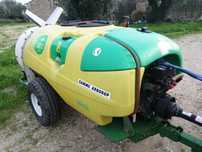 Pulverizador 1000Lts