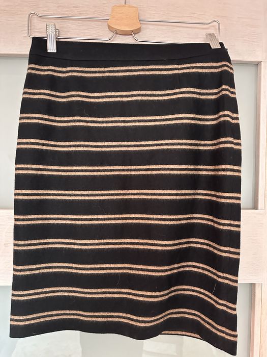 Spódnica Hugo Boss. 100% WEŁNA