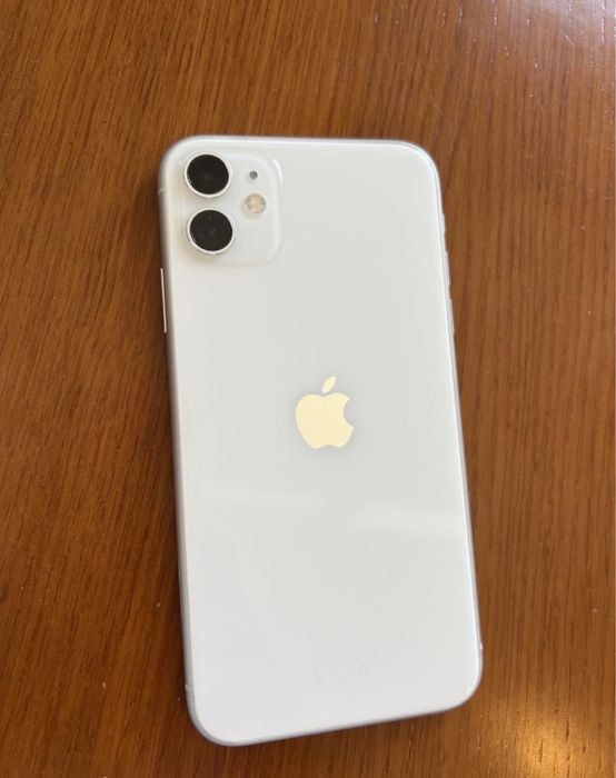 Iphone 11 branco 64GB