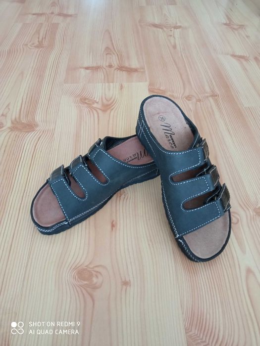 nowe klapki na koturnie, Scarpa, r.36cm