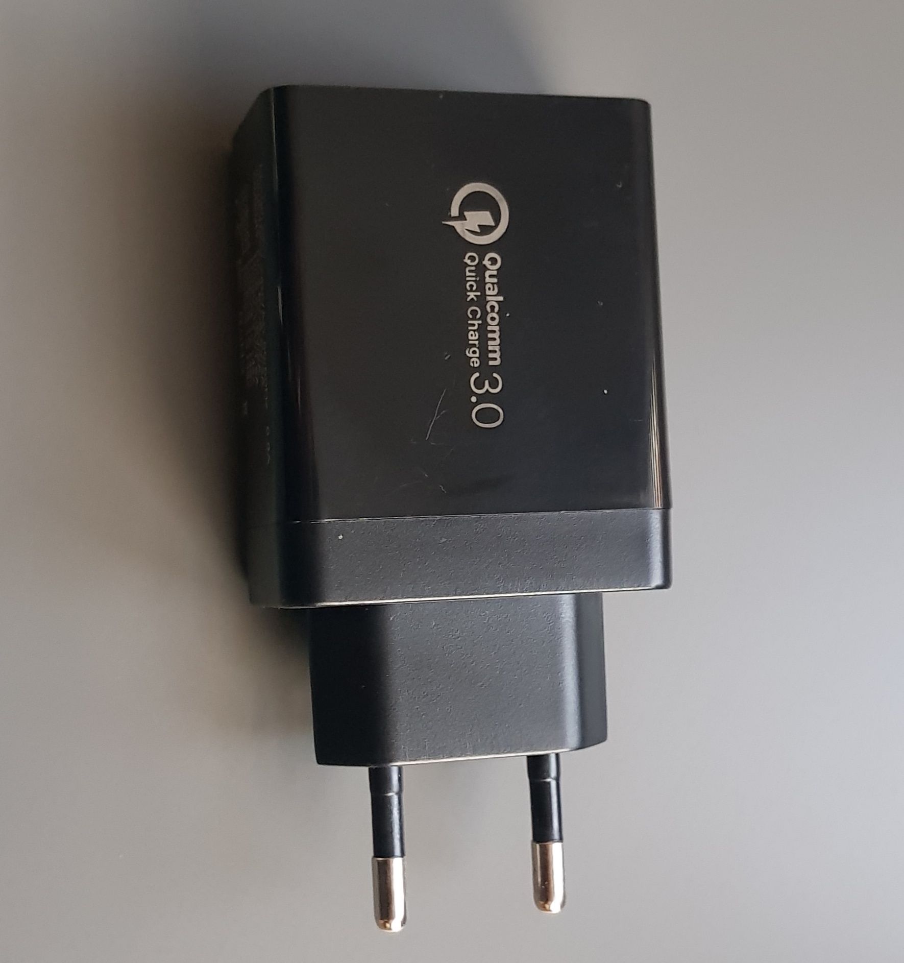 Ładowarka USB sieciowa 33W QC 3.0 4xUSB Szybkie ładowanie