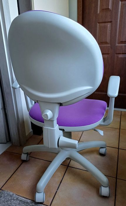 Krzesło do biurka nowy styl smart white gtp