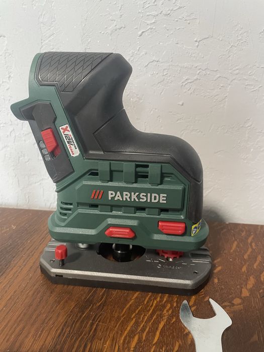 Аккумуляторный фрезер PARKSIDE POFA 12 B3