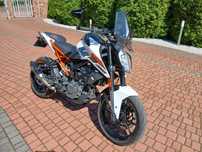 Motocykl KTM Duke 125 ŚLICZNY.