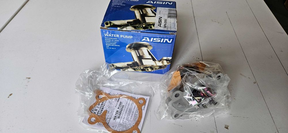 Водяная помпа Aisin WPN-099V насос охлаждения (Пежо, Дэу)