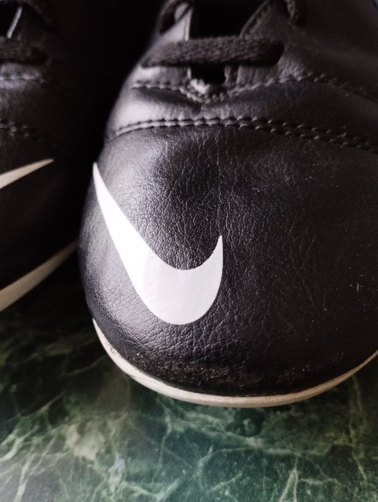 Korki Nike rozmiar 37,5