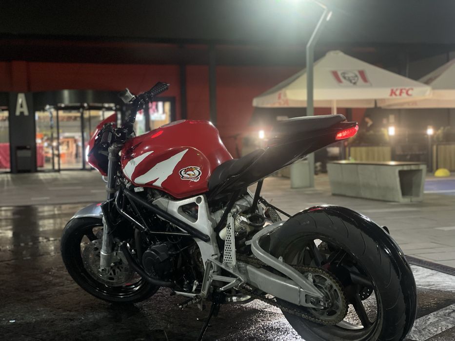 Honda cbr КАСТОМНА