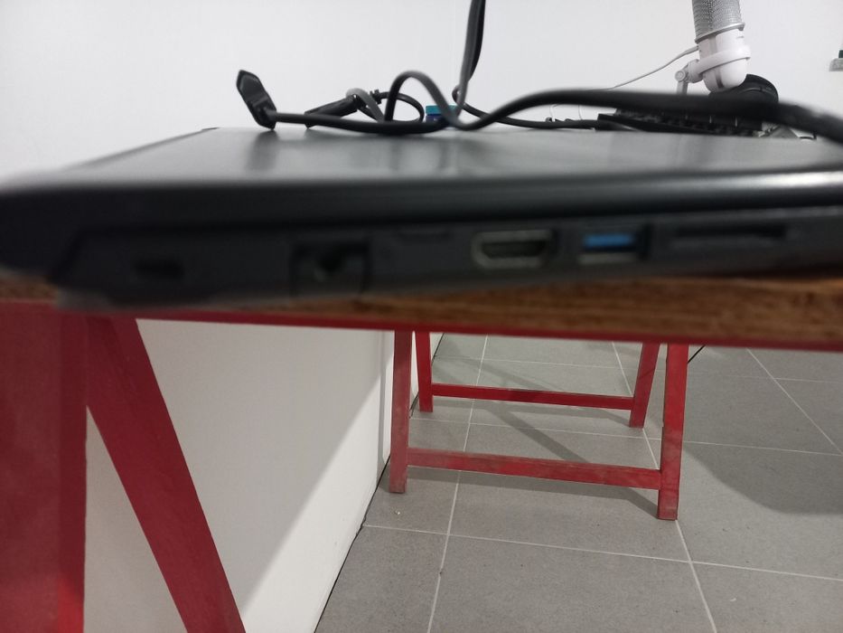 Acer aspire 3- ryzen 5 2500u