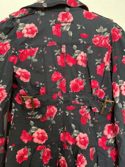 Casaco tipo sobretudo de meia estação da Fornarina