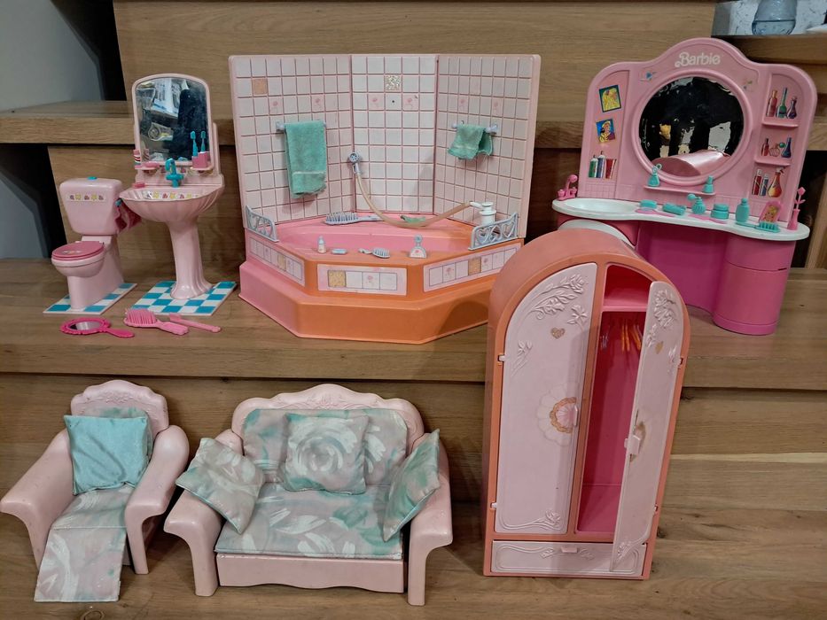 Unikat Zestaw Mebli Barbie z lat 90' Wanna Toaletka Sofa Szafa Bedtime
