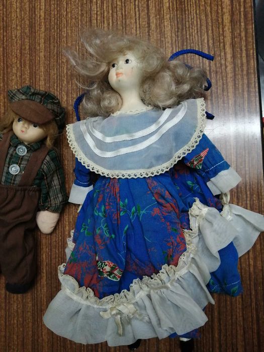 Bonecas porcelana Varias