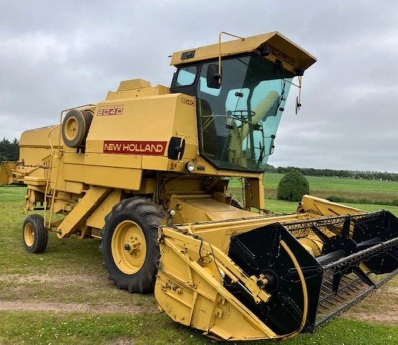New holland 8040 tylko 2700 h nowy model