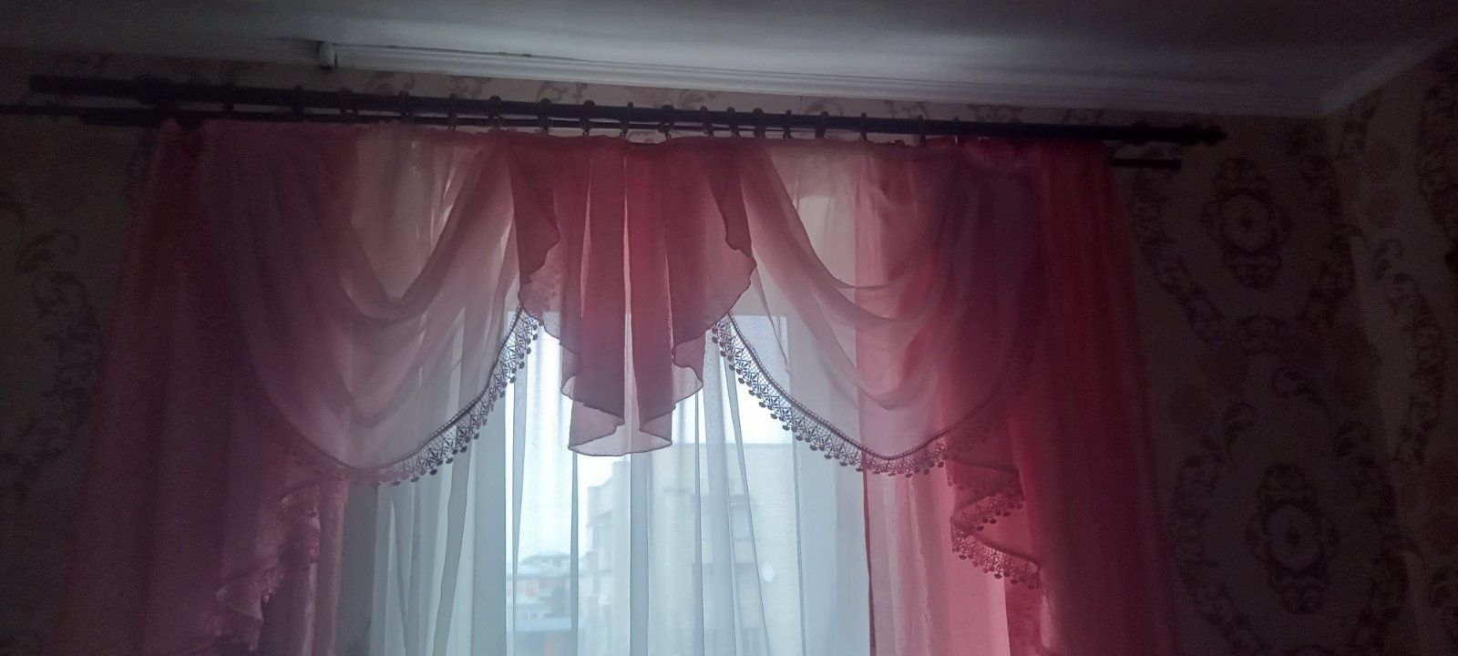 Ламбрикени з шторами