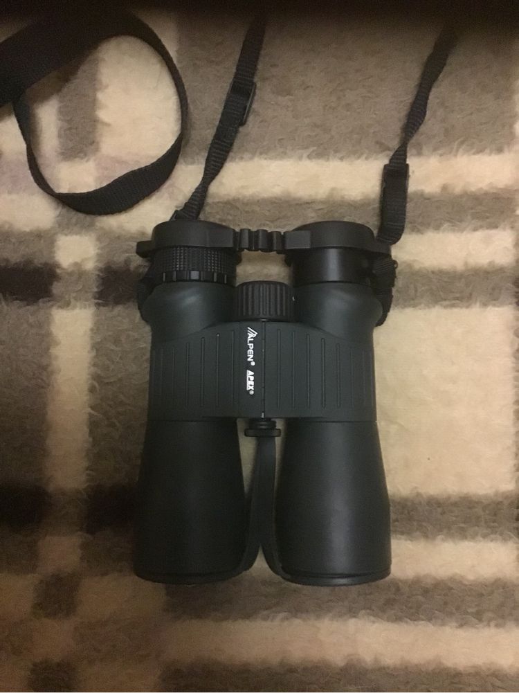 Бинокль Alpen Optics Apex XP 10x50 APO