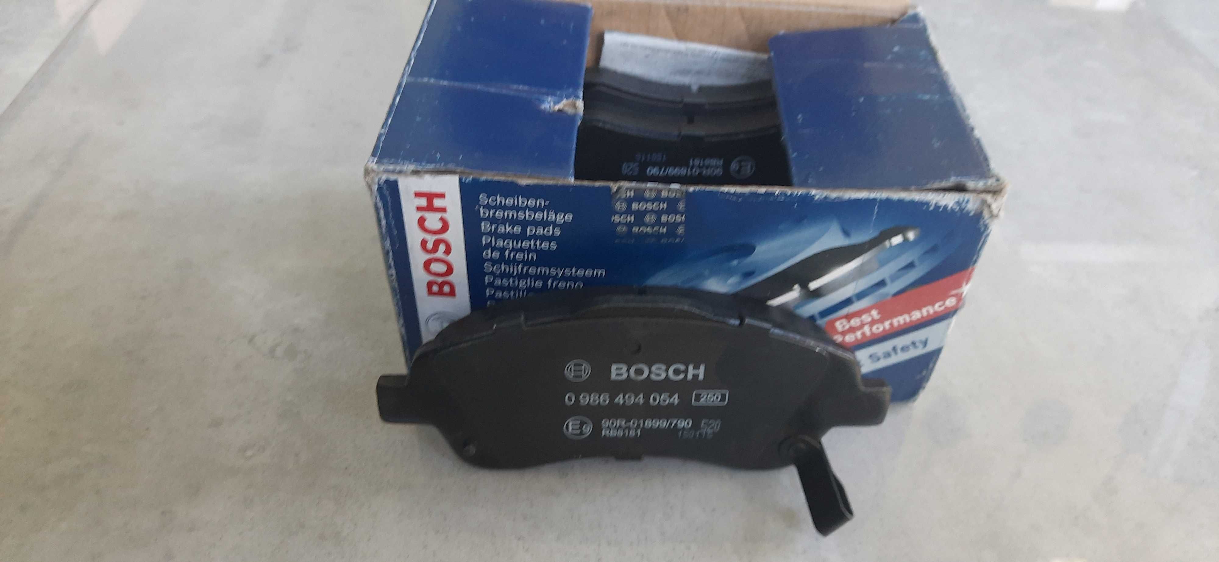 Klocki hamulcowe  Bosch przód Toyota Avensis, Corolla